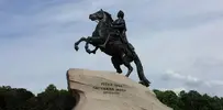 horse-statue-meanings.webp