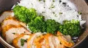 ut-meal-chicken-with-white-rice-and-broccolli-bowl.webp