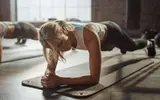 woman-plank-gym.webp